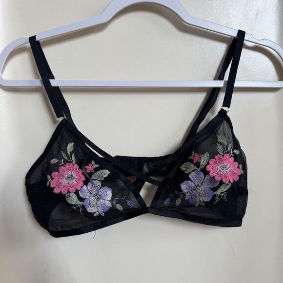 Other - Secret Possessions Unlined Floral Embroidered Bra Size Large